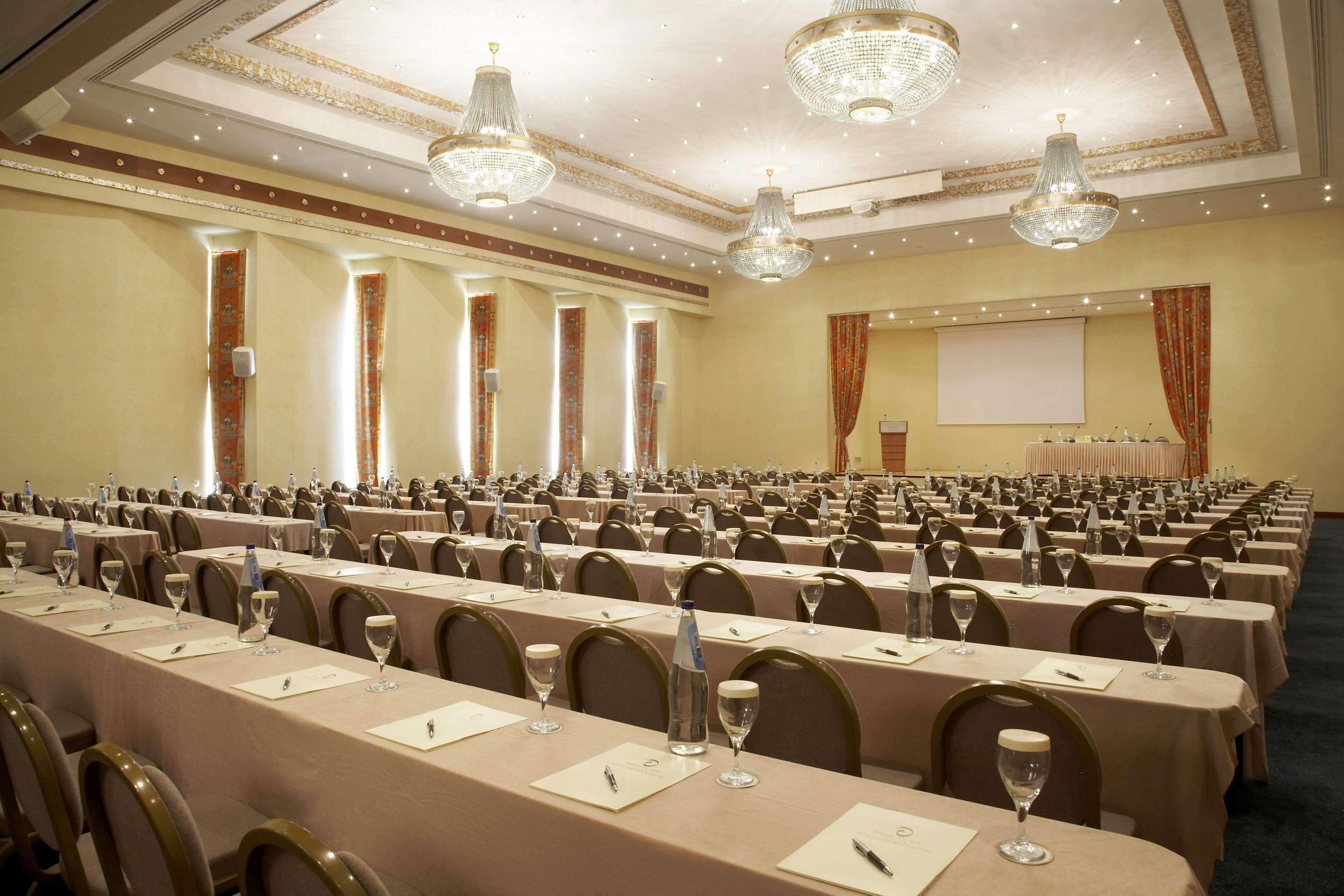 Ramada Plaza By Wyndham Thraki Alexandrópolis Exterior foto The Grand Ballroom