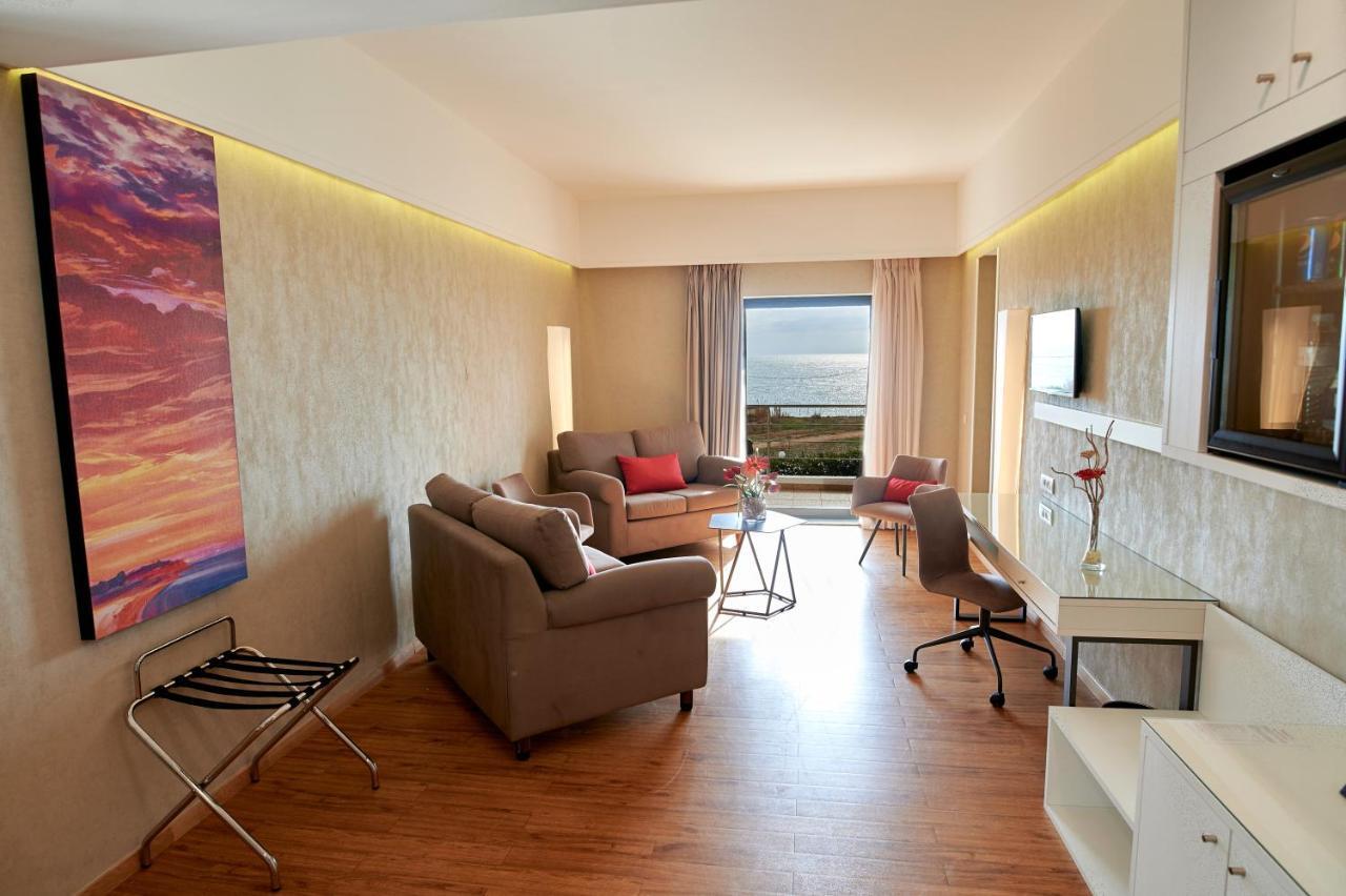 Ramada Plaza By Wyndham Thraki Alexandrópolis Exterior foto Suite